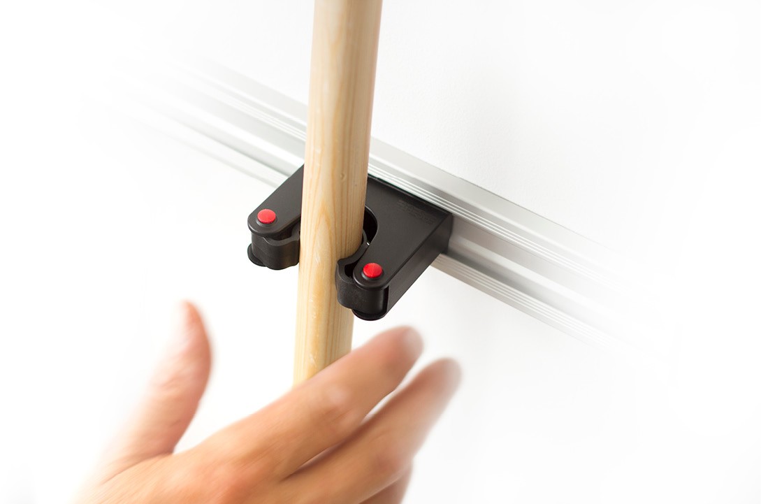 Toolflex Halterung 20-30 mm für Alu-Schiene in schwarz mit roten Pins im 2er-Pack