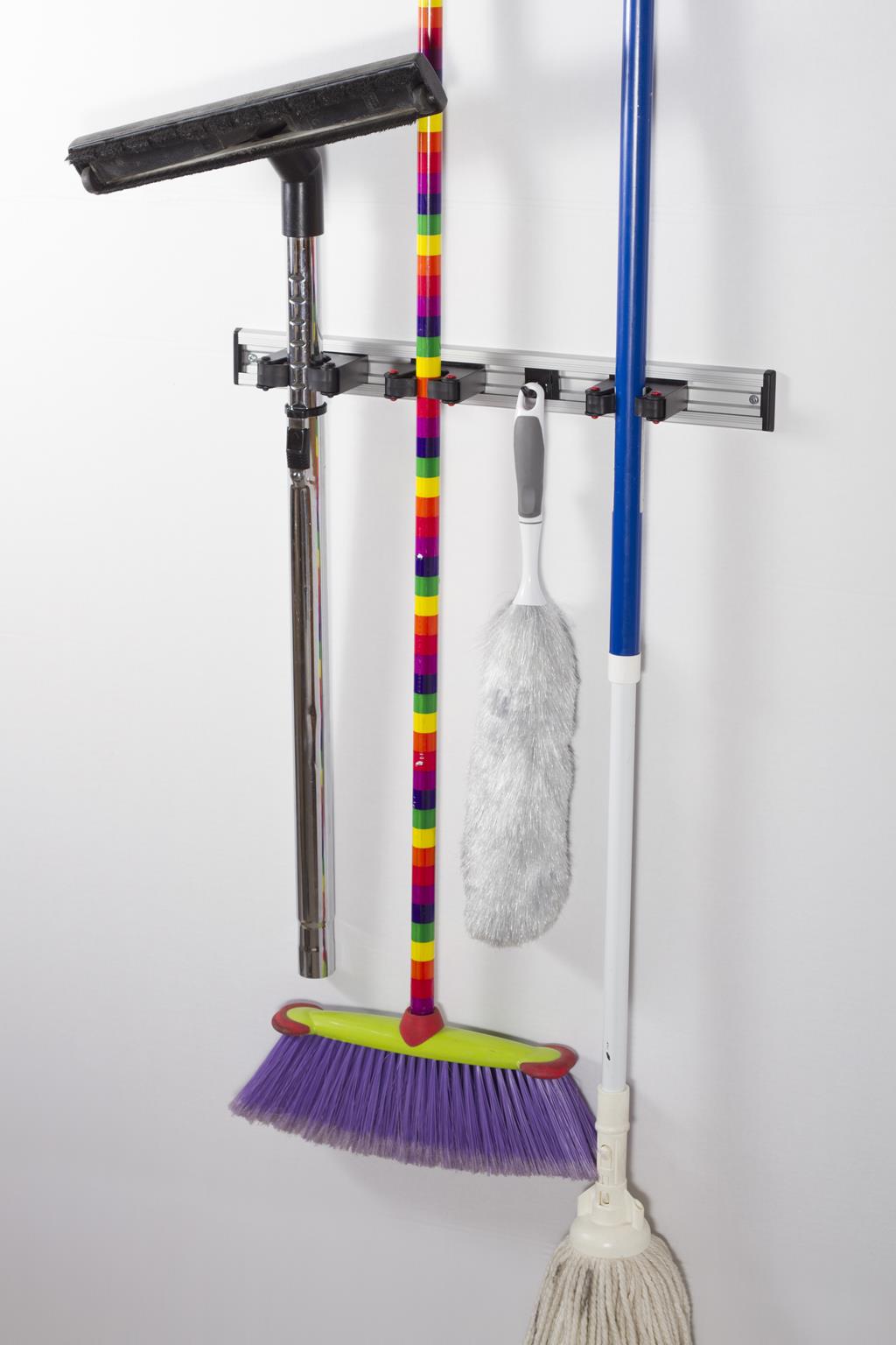 Toolflex Alu-Schiene 50 cm mit roten Endstücken, bestückt mit 3 roten Haltern (2 x 20-30 mm, 1 x 30-40 mm)