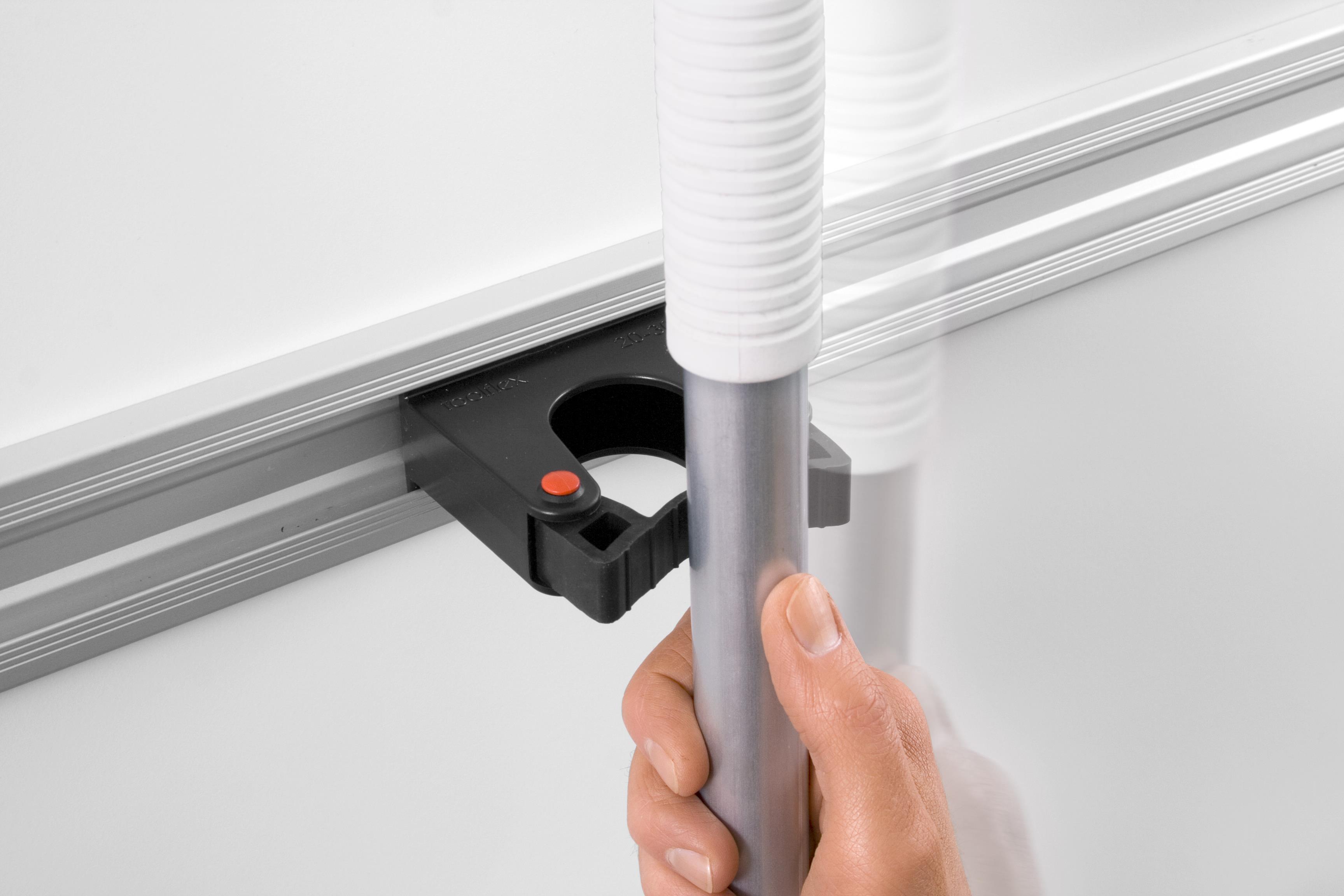 Toolflex Alu-Schiene 50 cm mit blauen Endstücken, bestückt mit 3 blauen Haltern (2 x 20-30 mm, 1 x 30-40 mm)