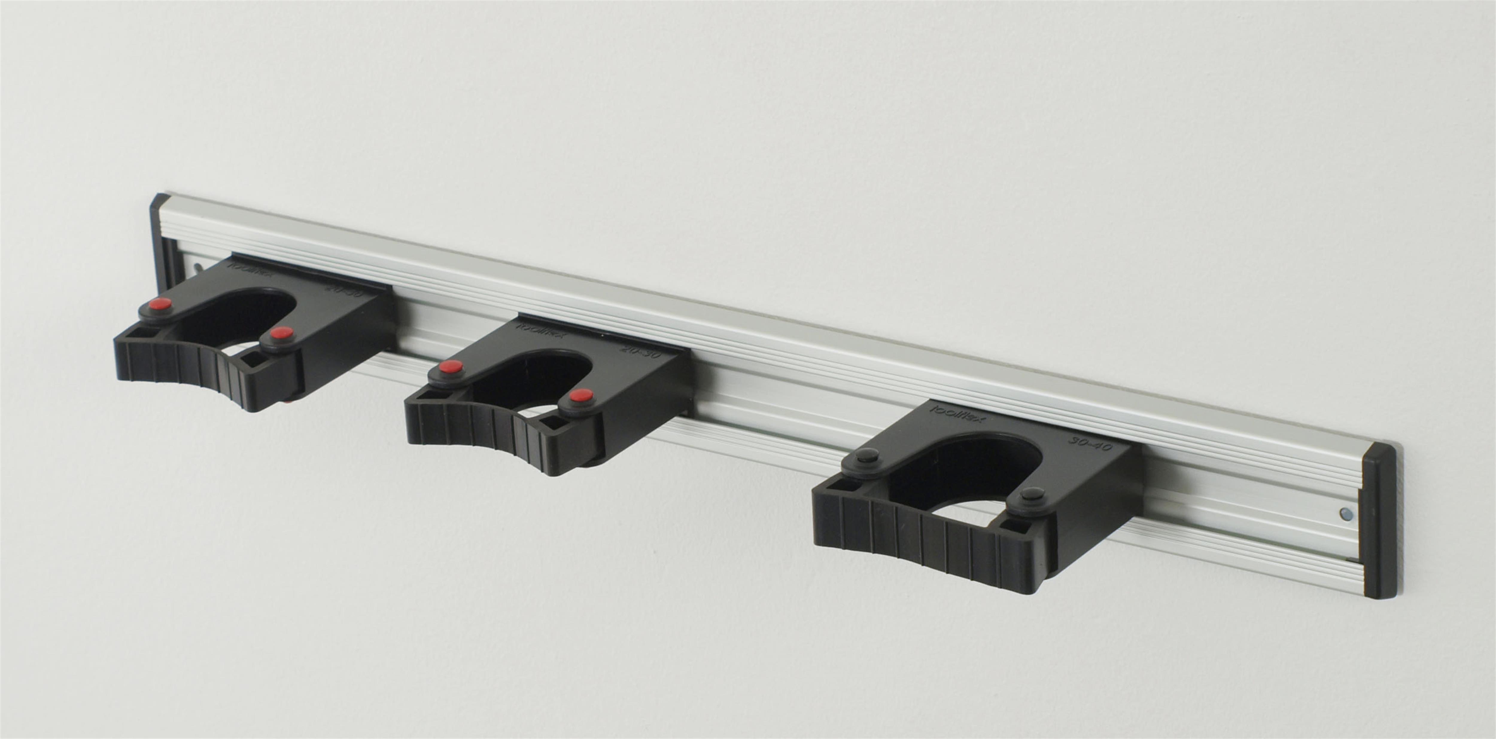 Toolflex Alu-Schiene 50 cm mit schwarzen Endstücken, bestückt mit 3 schwarzen Halterungen (2 x 20-30 mm, 1 x 30-40 mm)